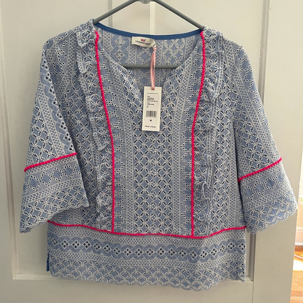 Vineyard Vines top